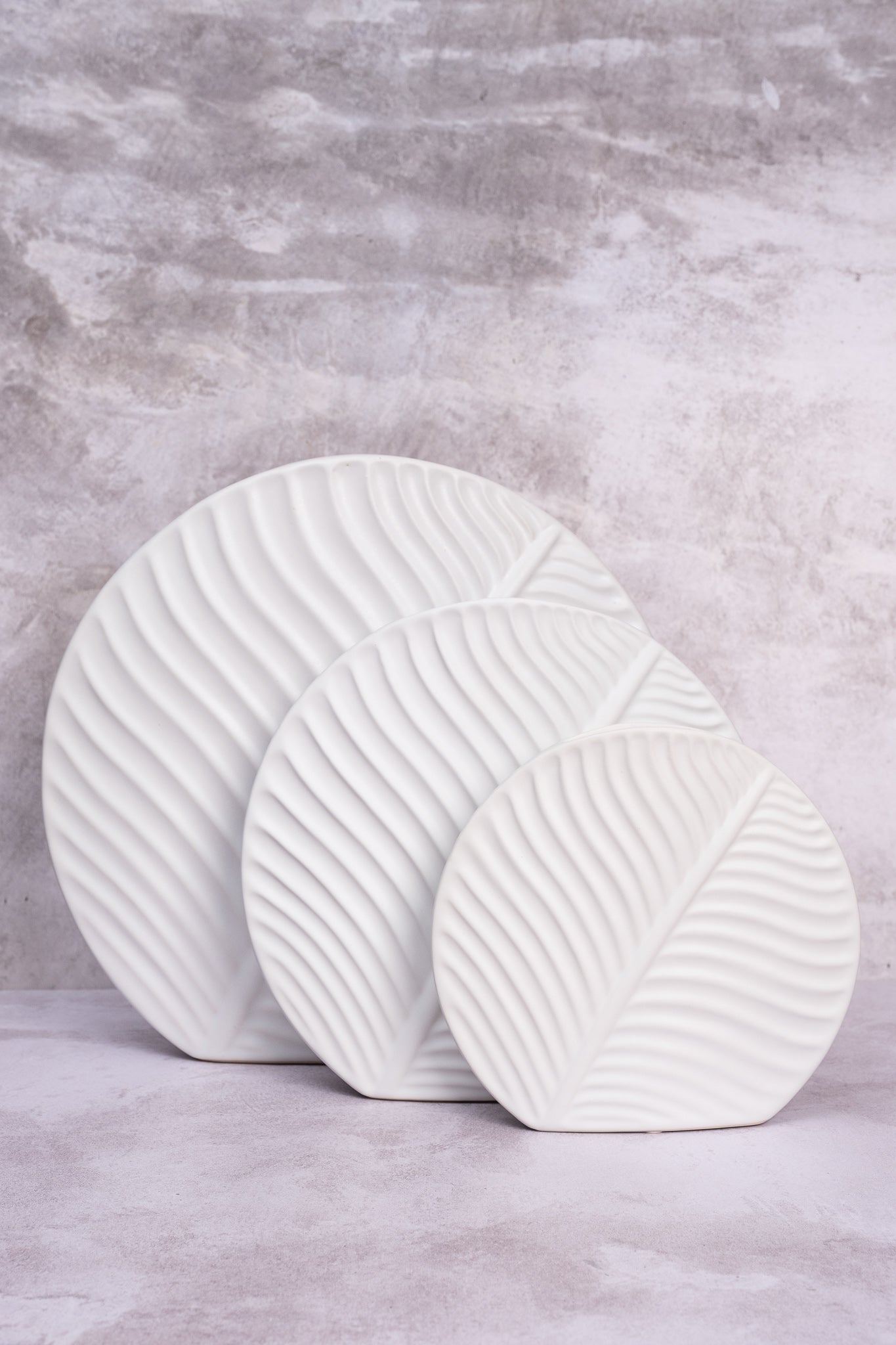 Small White Valence Ceramic Vase (18cm)
