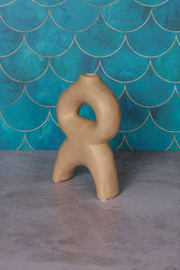 Sandy Nantes Ceramic Vase (21cm)