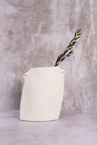 Flat White Nantes Ceramic Vase (21cm)