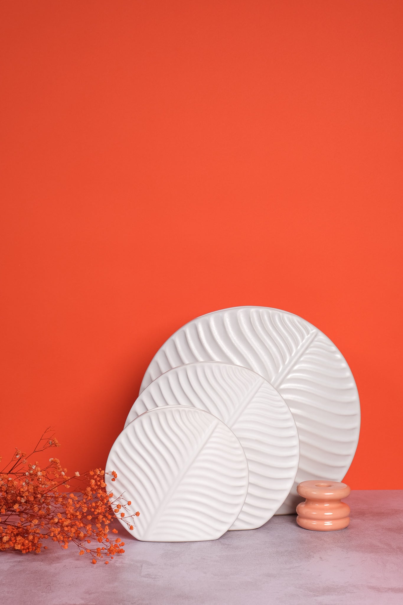 Small White Valence Ceramic Vase (18cm)