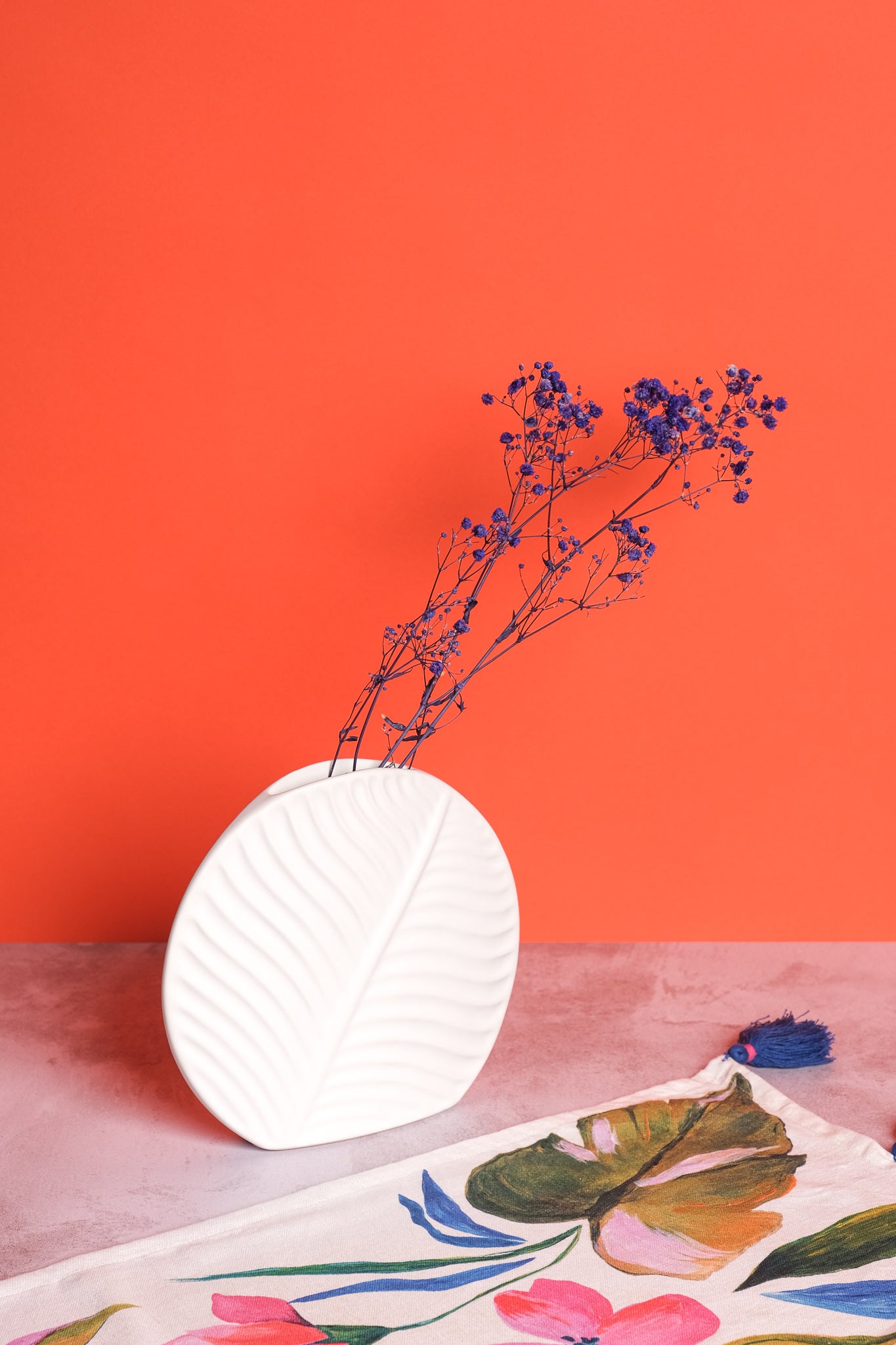 Small White Valence Ceramic Vase (18cm)