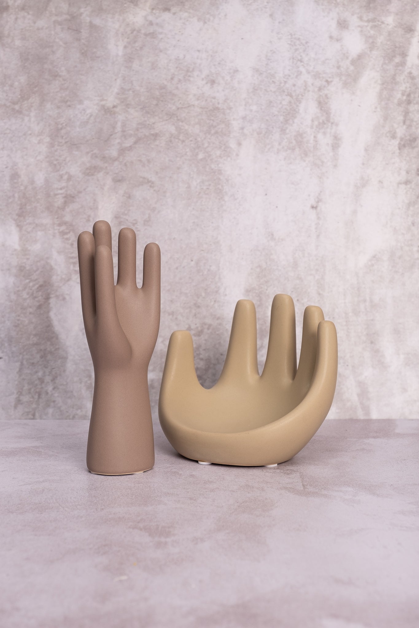 Small Brown Mano (18cm)